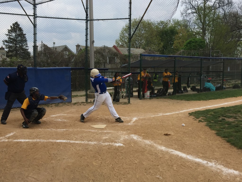 Kevin Courtney swinging at and hitting a pitch in the bottom of the 1st inning